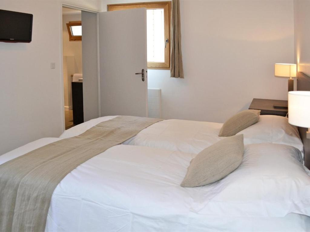 Gites & Tiny Houses Les Hauts De Toulvern Baden Quarto foto