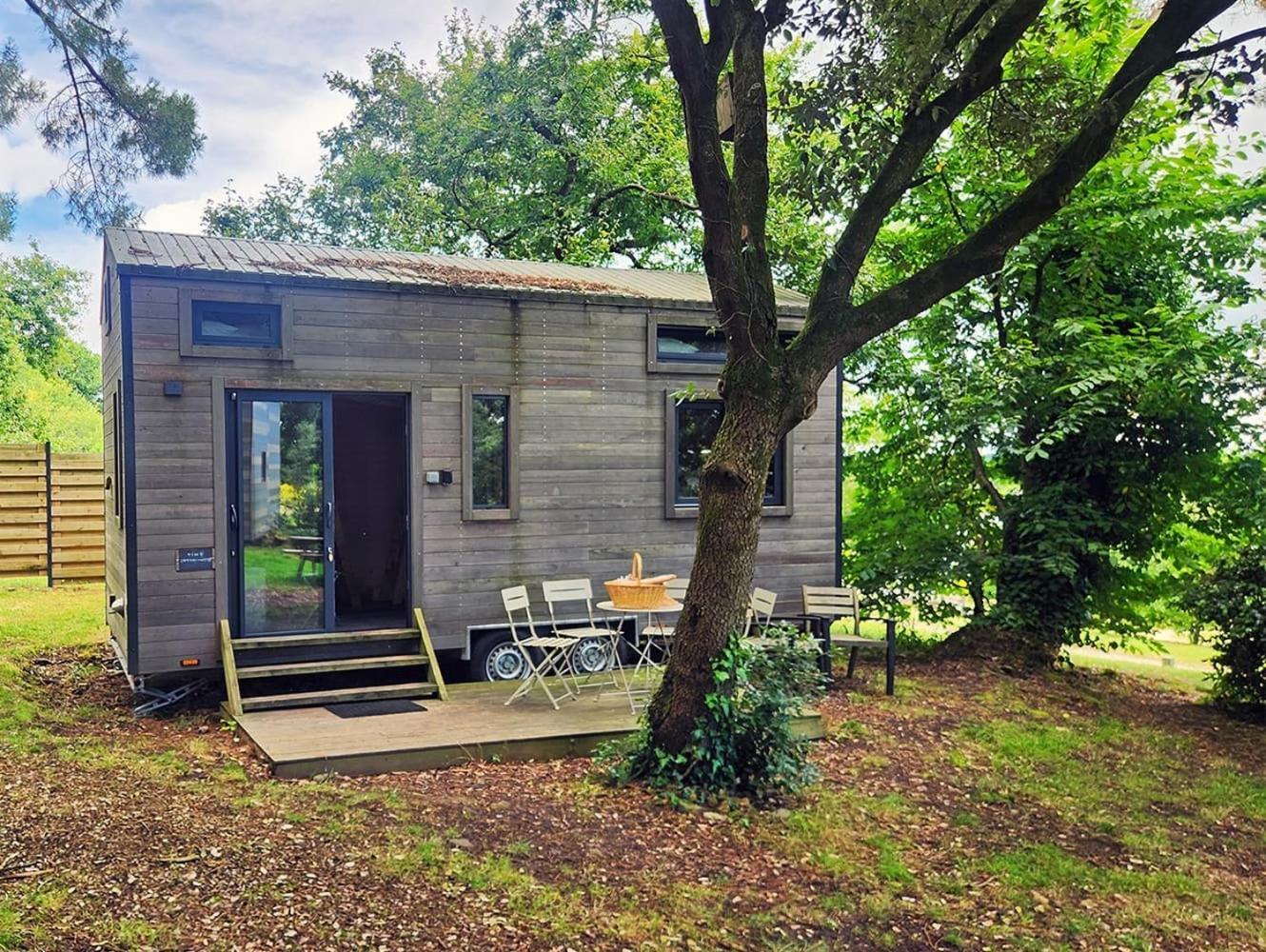 Gites & Tiny Houses Les Hauts De Toulvern Baden Quarto foto