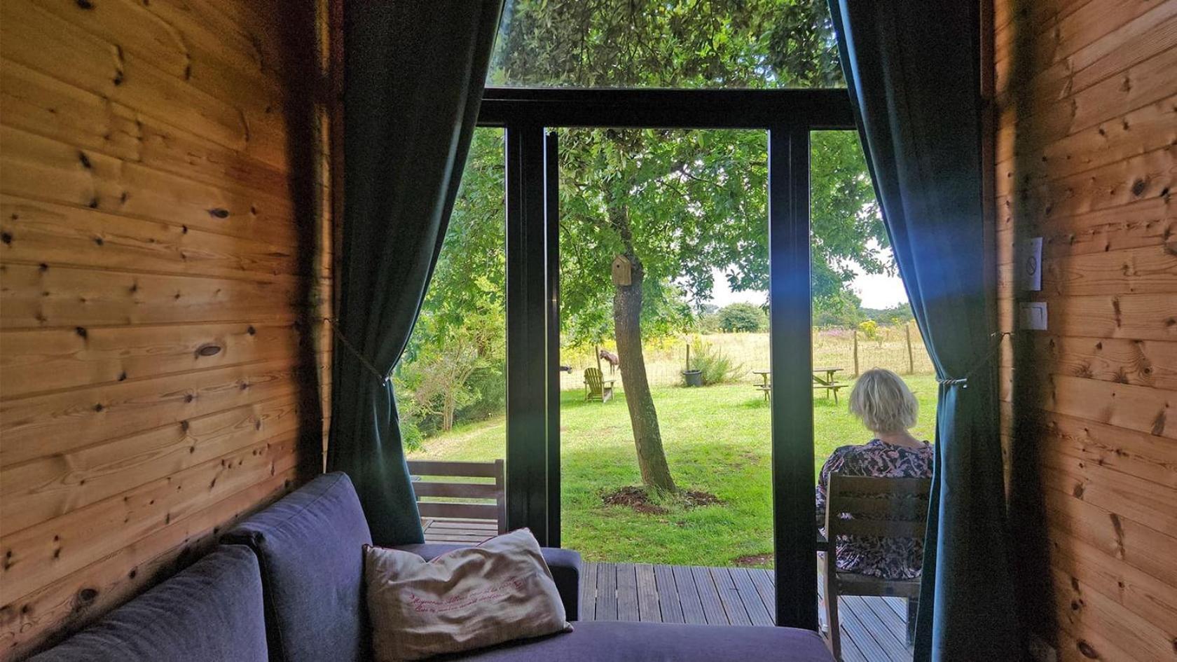 Gites & Tiny Houses Les Hauts De Toulvern Baden Quarto foto