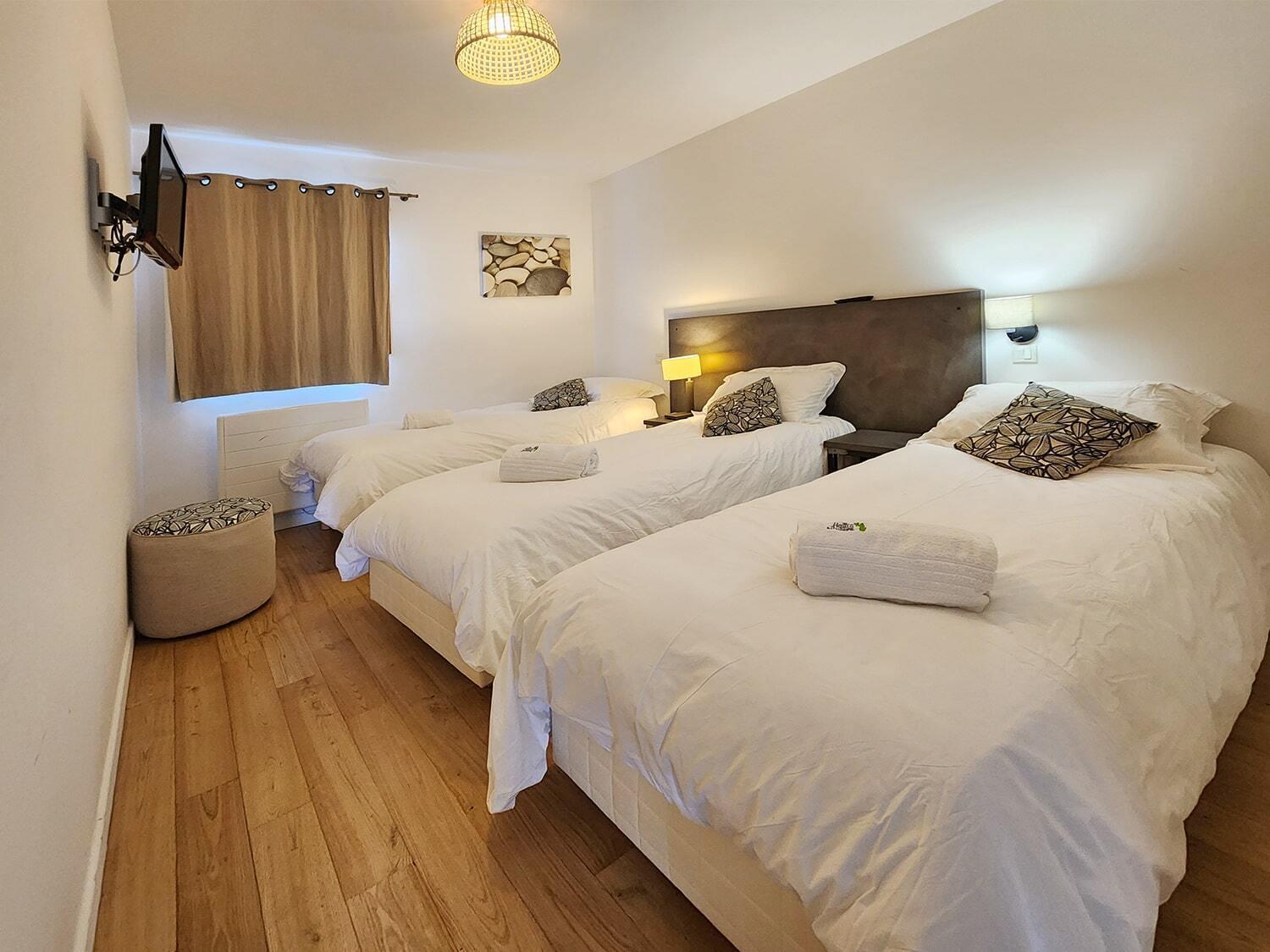 Gites & Tiny Houses Les Hauts De Toulvern Baden Quarto foto